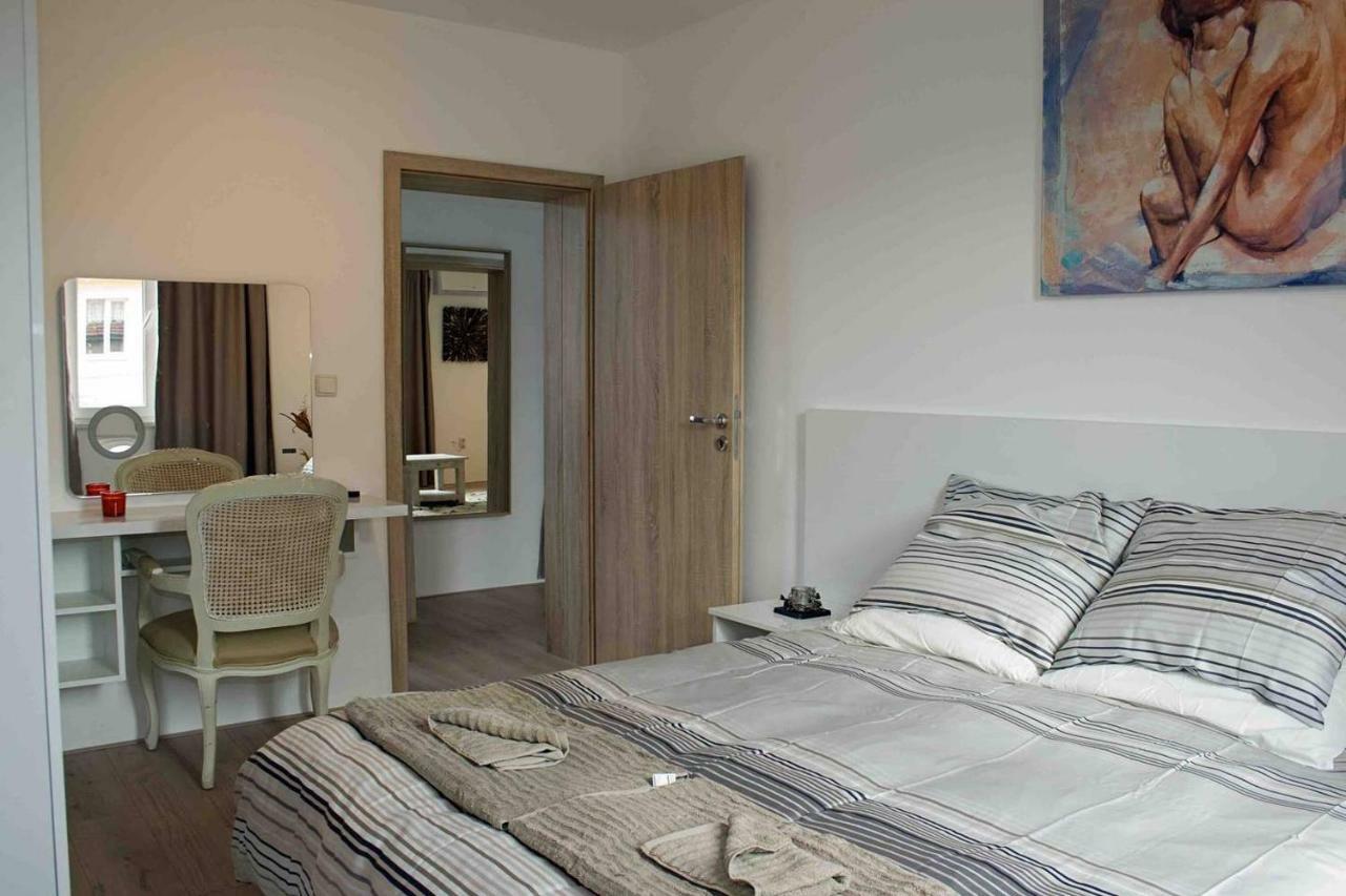 Design Apartment Blagoevgrad Esterno foto